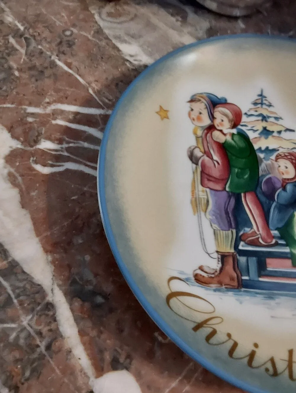 1981 Hummel Christmas Plate, A Time To Remember, Schmid Porcelain